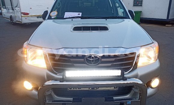 Tenga Tsaru Toyota Hilux Sirivha Mota in Lusaka in Zambia Tenga Tsaru Toyota Hilux Sirivha Mota in Lusaka in Zambia