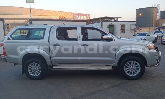 Tenga Tsaru Toyota Hilux Sirivha Mota in Lusaka in Zambia Tenga Tsaru Toyota Hilux Sirivha Mota in Lusaka in Zambia