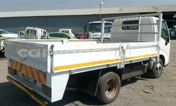 Acheter Occasion Utilitaire Toyota Dyna Blanc à Ndola, Zambie Acheter Occasion Utilitaire Toyota Dyna Blanc à Ndola, Zambie