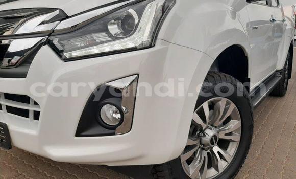 Buy Used Isuzu D–MAX White Car in Lusaka in Zambia Buy Used Isuzu D–MAX White Car in Lusaka in Zambia