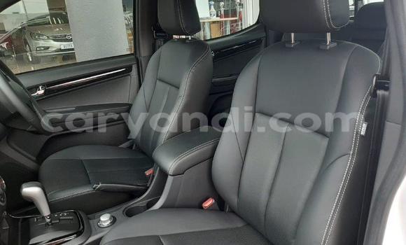 Buy Used Isuzu D–MAX White Car in Lusaka in Zambia Buy Used Isuzu D–MAX White Car in Lusaka in Zambia