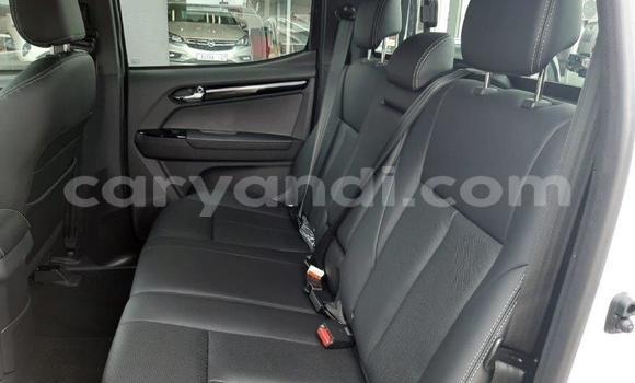 Buy Used Isuzu D–MAX White Car in Lusaka in Zambia Buy Used Isuzu D–MAX White Car in Lusaka in Zambia