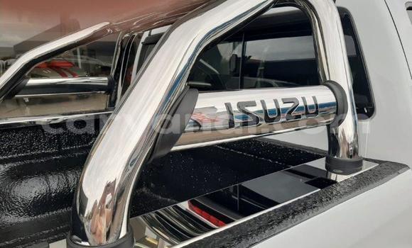 Buy Used Isuzu D–MAX White Car in Lusaka in Zambia Buy Used Isuzu D–MAX White Car in Lusaka in Zambia