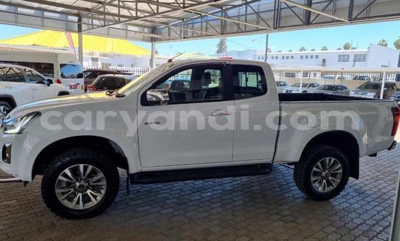 Buy Used Isuzu D–MAX White Car in Lusaka in Zambia Buy Used Isuzu D–MAX White Car in Lusaka in Zambia