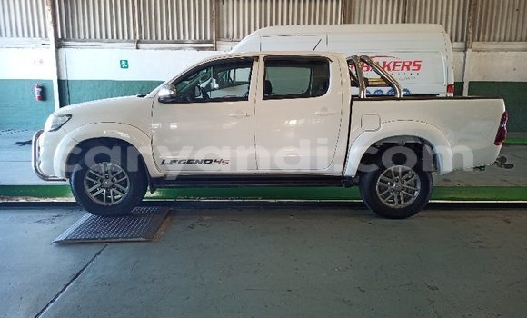 Tenga Tsaru Toyota Hilux Chena Mota in Lusaka in Zambia Tenga Tsaru Toyota Hilux Chena Mota in Lusaka in Zambia