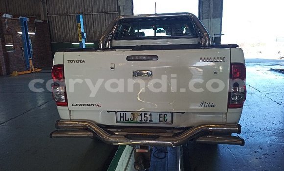 Tenga Tsaru Toyota Hilux Chena Mota in Lusaka in Zambia Tenga Tsaru Toyota Hilux Chena Mota in Lusaka in Zambia