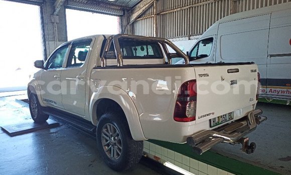 Tenga Tsaru Toyota Hilux Chena Mota in Lusaka in Zambia Tenga Tsaru Toyota Hilux Chena Mota in Lusaka in Zambia