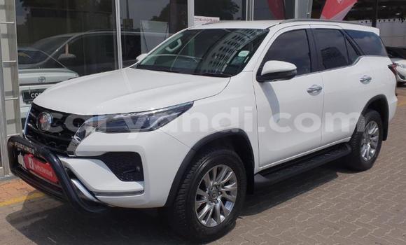 Buy Used Toyota Hilux Silver Car in Lusaka in Zambia
