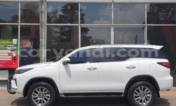 Buy Used Toyota Hilux Silver Car in Lusaka in Zambia Buy Used Toyota Hilux Silver Car in Lusaka in Zambia