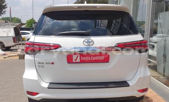 Buy Used Toyota Hilux Silver Car in Lusaka in Zambia Buy Used Toyota Hilux Silver Car in Lusaka in Zambia