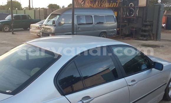 Acheter Occasion Voiture BMW 3–Series Gris à Lusaka, Zambie Acheter Occasion Voiture BMW 3–Series Gris à Lusaka, Zambie