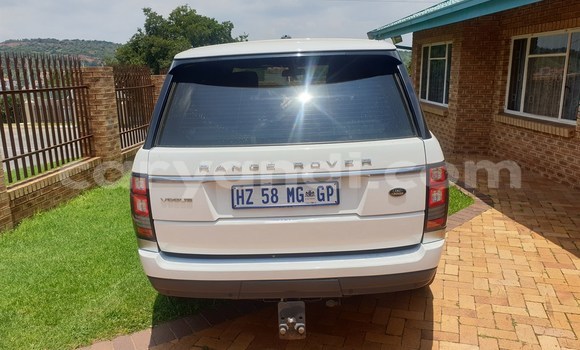 Buy Used Land Rover Range Rover White Car in Lusaka in Zambia Buy Used Land Rover Range Rover White Car in Lusaka in Zambia