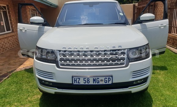 Buy Used Land Rover Range Rover White Car in Lusaka in Zambia Buy Used Land Rover Range Rover White Car in Lusaka in Zambia