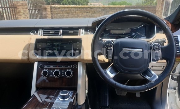 Buy Used Land Rover Range Rover White Car in Lusaka in Zambia Buy Used Land Rover Range Rover White Car in Lusaka in Zambia
