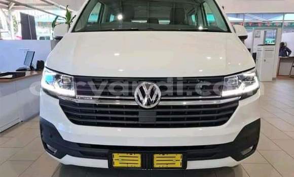 Acheter Occasion Voiture Volkswagen Transporter Blanc à Zambèze, Nord-Ouest Acheter Occasion Voiture Volkswagen Transporter Blanc à Zambèze, Nord-Ouest