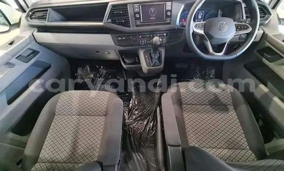 Acheter Occasion Voiture Volkswagen Transporter Blanc à Zambèze, Nord-Ouest Acheter Occasion Voiture Volkswagen Transporter Blanc à Zambèze, Nord-Ouest