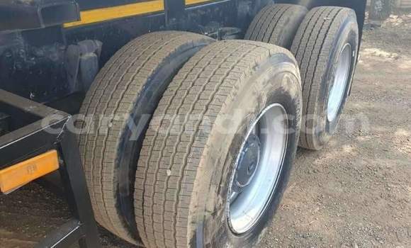 Acheter Occasion Utilitaire Mercedes–Benz 2628 Blanc à Chipata, Zambie Acheter Occasion Utilitaire Mercedes–Benz 2628 Blanc à Chipata, Zambie