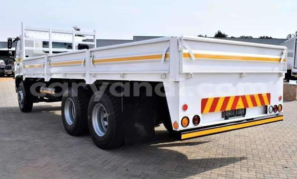Buy Used Hino 300 Series White Truck in Lusaka in Zambia Buy Used Hino 300 Series White Truck in Lusaka in Zambia