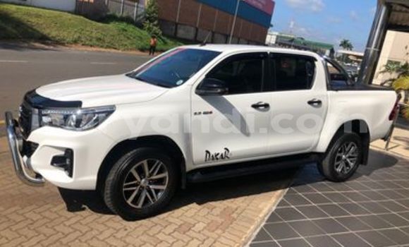 Acheter Occasion Voiture Toyota Hilux Blanc à Livingstone, Zambie