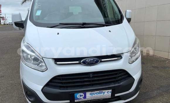 Nunua Ilio tumika Ford Tourneo Custom Nyeupe Gari ndani ya Kabwe nchini Zambia Nunua Ilio tumika Ford Tourneo Custom Nyeupe Gari ndani ya Kabwe nchini Zambia