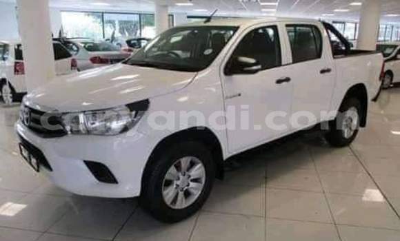 Buy Used Toyota Hilux White Car in Chipata in Zambia Buy Used Toyota Hilux White Car in Chipata in Zambia