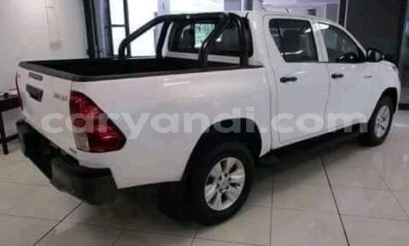 Buy Used Toyota Hilux White Car in Chipata in Zambia Buy Used Toyota Hilux White Car in Chipata in Zambia