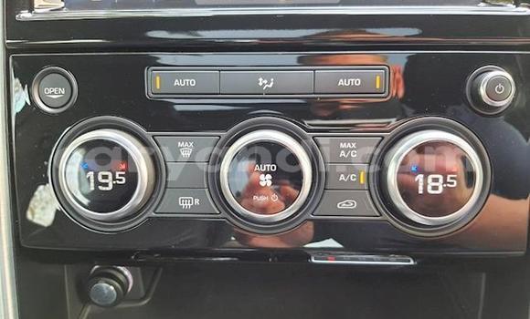 Buy Used Land Rover Discovery Silver Car in Lusaka in Zambia Buy Used Land Rover Discovery Silver Car in Lusaka in Zambia