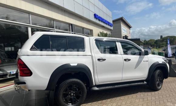 Buy Used Toyota Hilux White Car in Lusaka in Zambia Buy Used Toyota Hilux White Car in Lusaka in Zambia