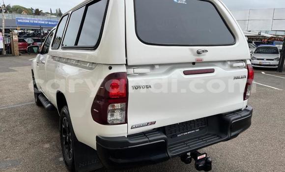 Acheter Occasion Voiture Toyota Hilux Blanc à Lusaka, Zambie Acheter Occasion Voiture Toyota Hilux Blanc à Lusaka, Zambie