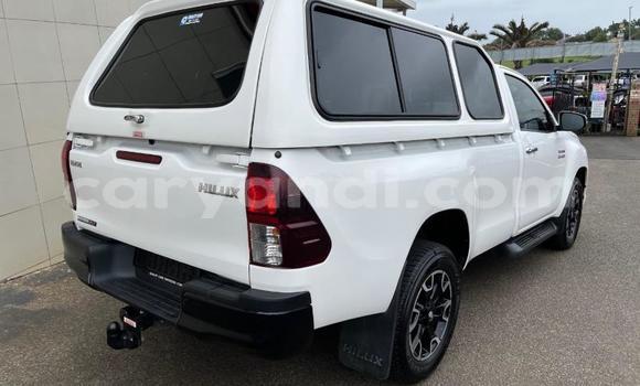 Acheter Occasion Voiture Toyota Hilux Blanc à Lusaka, Zambie Acheter Occasion Voiture Toyota Hilux Blanc à Lusaka, Zambie