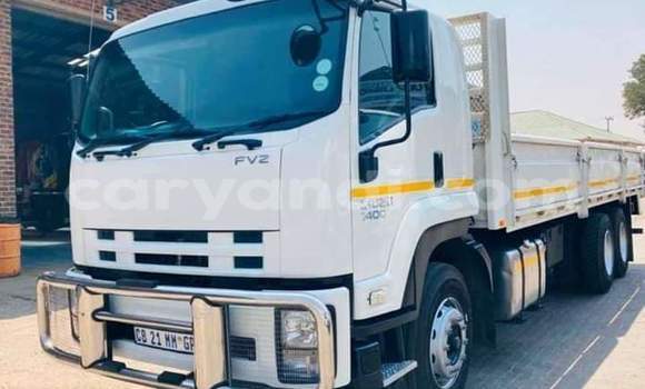 Acheter Occasion Utilitaire Isuzu FTR 850 Blanc à Livingstone, Zambie Acheter Occasion Utilitaire Isuzu FTR 850 Blanc à Livingstone, Zambie