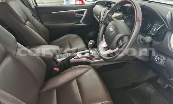 Buy Used Toyota Fortuner White Car in Chilanga in Lusaka Buy Used Toyota Fortuner White Car in Chilanga in Lusaka