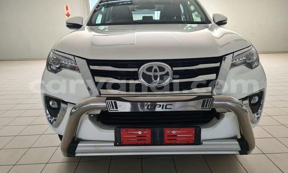 Buy Used Toyota Fortuner White Car in Chilanga in Lusaka Buy Used Toyota Fortuner White Car in Chilanga in Lusaka