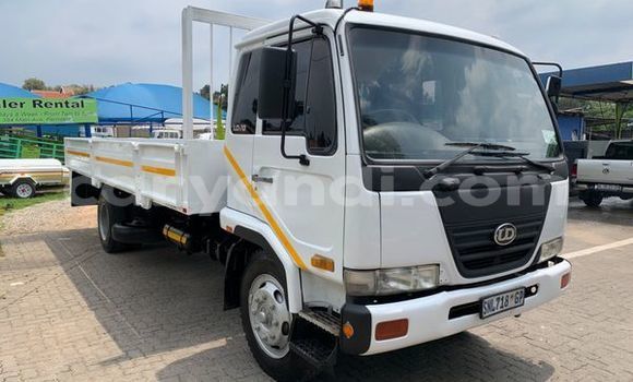 Buy Used Nissan UD White Truck in Livingstone in Zambia