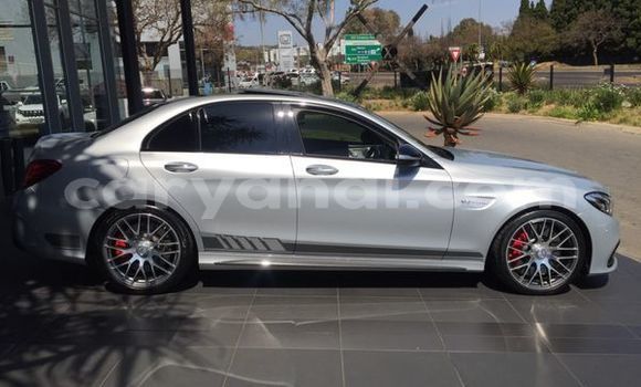 Acheter Occasion Voiture Mercedes‒Benz C-klasse AMG Gris à Livingstone, Zambie Acheter Occasion Voiture Mercedes‒Benz C-klasse AMG Gris à Livingstone, Zambie