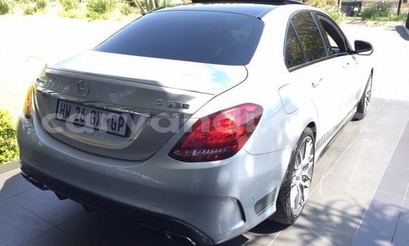Acheter Occasion Voiture Mercedes‒Benz C-klasse AMG Gris à Livingstone, Zambie Acheter Occasion Voiture Mercedes‒Benz C-klasse AMG Gris à Livingstone, Zambie