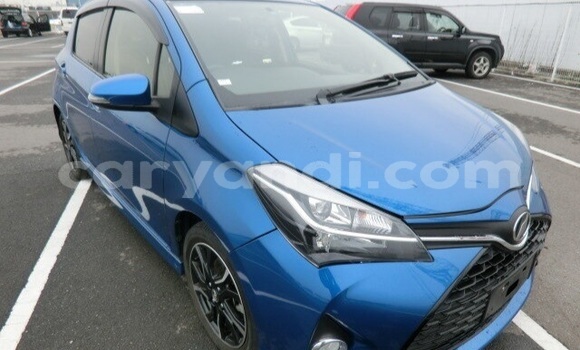 Acheter Occasion Voiture Toyota Vitz Bleu à Livingstone, Zambie Acheter Occasion Voiture Toyota Vitz Bleu à Livingstone, Zambie