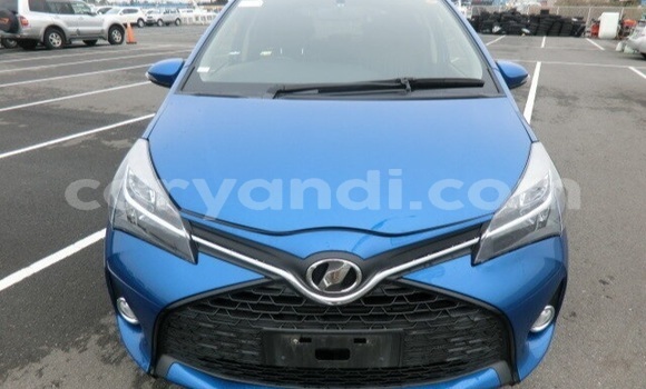 Nunua Ilio tumika Toyota Vitz Bluu Gari ndani ya Livingstone nchini Zambia Nunua Ilio tumika Toyota Vitz Bluu Gari ndani ya Livingstone nchini Zambia