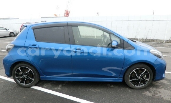 Nunua Ilio tumika Toyota Vitz Bluu Gari ndani ya Livingstone nchini Zambia Nunua Ilio tumika Toyota Vitz Bluu Gari ndani ya Livingstone nchini Zambia