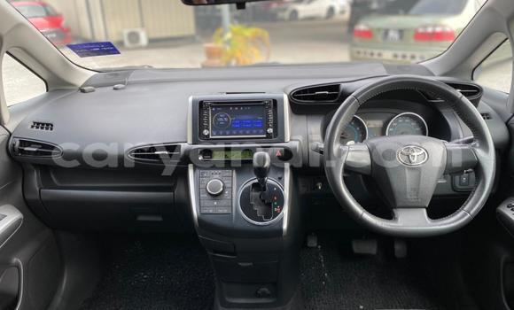 Tenga Tsaru Toyota Wish Bhuruu Mota in Livingstone in Zambia Tenga Tsaru Toyota Wish Bhuruu Mota in Livingstone in Zambia