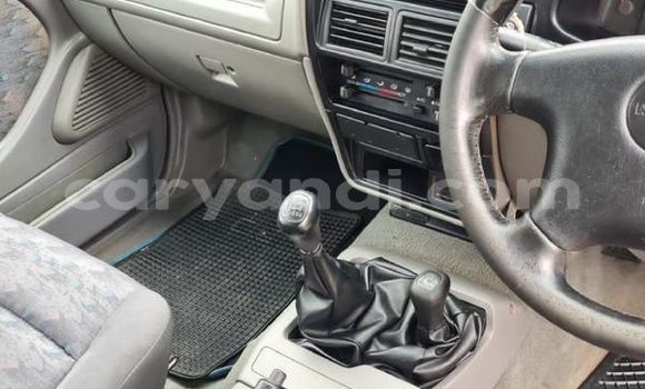 Acheter Occasion Voiture Isuzu KB Blanc à Livingstone, Zambie Acheter Occasion Voiture Isuzu KB Blanc à Livingstone, Zambie