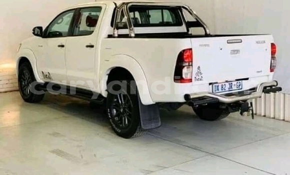 Buy Used Toyota Hilux White Car in Ndola in Zambia Buy Used Toyota Hilux White Car in Ndola in Zambia