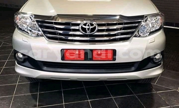 Buy Used Toyota Fortuner Silver Car in Livingstone in Zambia Buy Used Toyota Fortuner Silver Car in Livingstone in Zambia