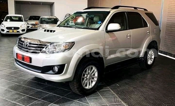 Buy Used Toyota Fortuner Silver Car in Livingstone in Zambia Buy Used Toyota Fortuner Silver Car in Livingstone in Zambia