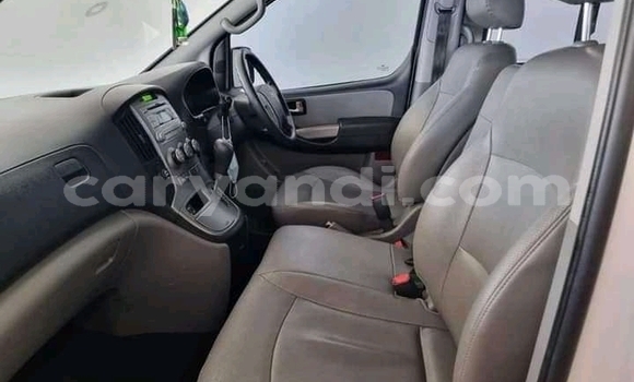 Buy Used Hyundai H1 Silver Car in Livingstone in Zambia Buy Used Hyundai H1 Silver Car in Livingstone in Zambia