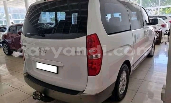 Buy Used Hyundai H1 Silver Car in Livingstone in Zambia Buy Used Hyundai H1 Silver Car in Livingstone in Zambia