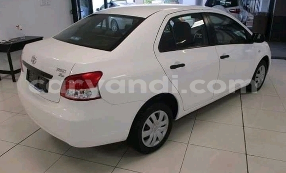 Buy Used Toyota Yaris White Car in Livingstone in Zambia Buy Used Toyota Yaris White Car in Livingstone in Zambia