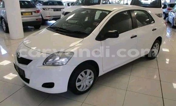 Buy Used Toyota Yaris White Car in Livingstone in Zambia Buy Used Toyota Yaris White Car in Livingstone in Zambia