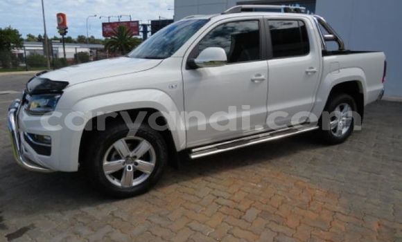 Buy Used Volkswagen Amarok White Car in Livingstone in Zambia Buy Used Volkswagen Amarok White Car in Livingstone in Zambia