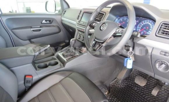 Buy Used Volkswagen Amarok White Car in Livingstone in Zambia Buy Used Volkswagen Amarok White Car in Livingstone in Zambia